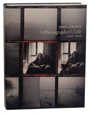 Item #177392 A Photographer's Life: 1990-2005. Annie LEIBOVITZ