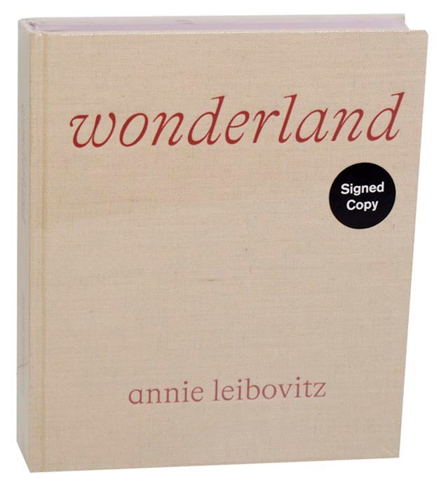 Item #187179 Wonderland (Signed First Edition). Annie LEIBOVITZ, Anna Wintour.