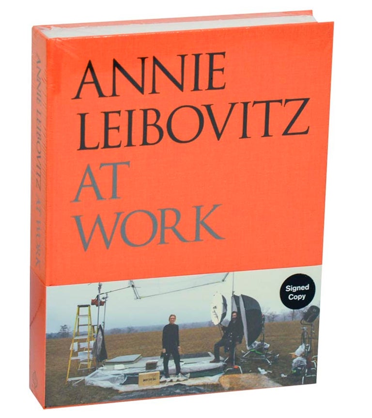 Annie Leibovitz At Work Signed Annie LEIBOVITZ annie-leibovitz-at-work-signed-annie-leibovitz